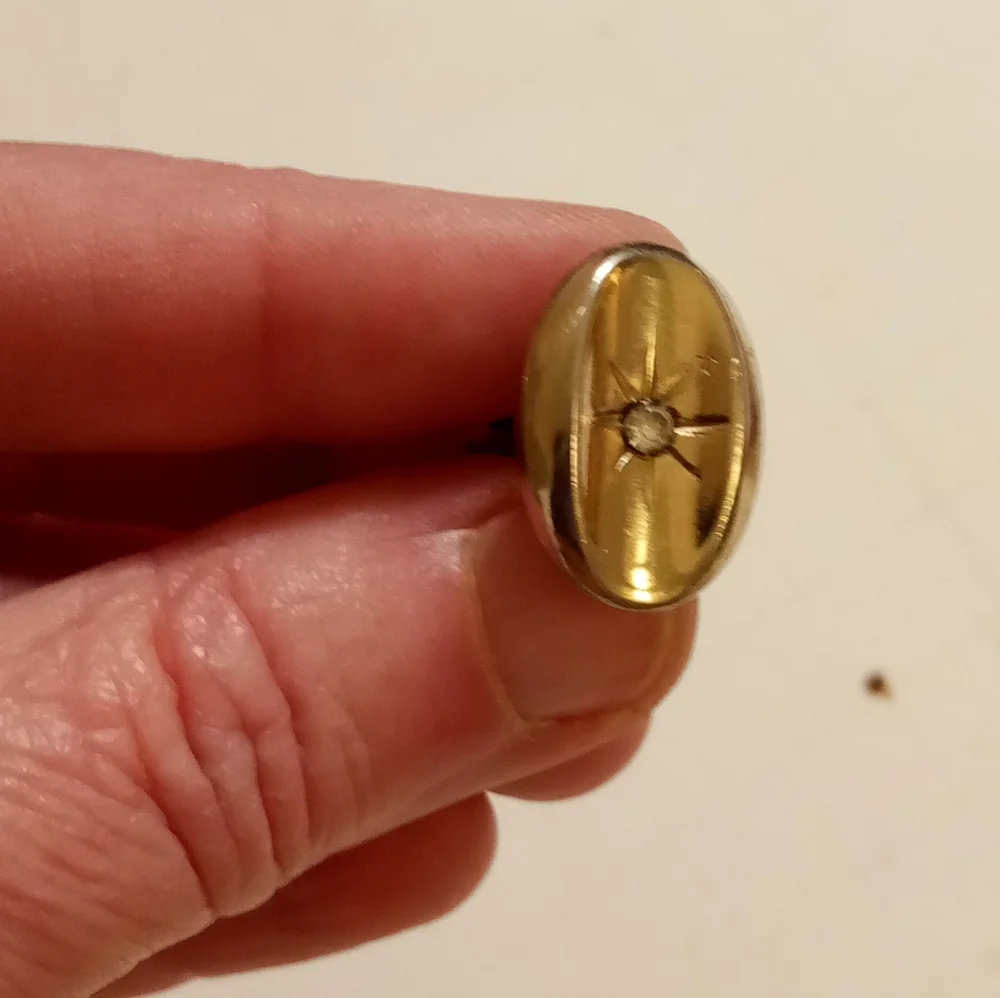 Unbranded Gold Tone Rhinestone Star Burst Cufflink (Just One)